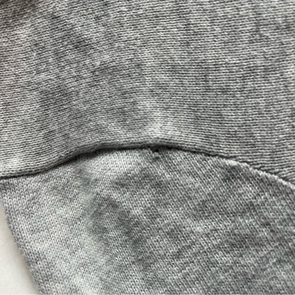 Size 8-10 H&M Sweater - Picture 5 of 5